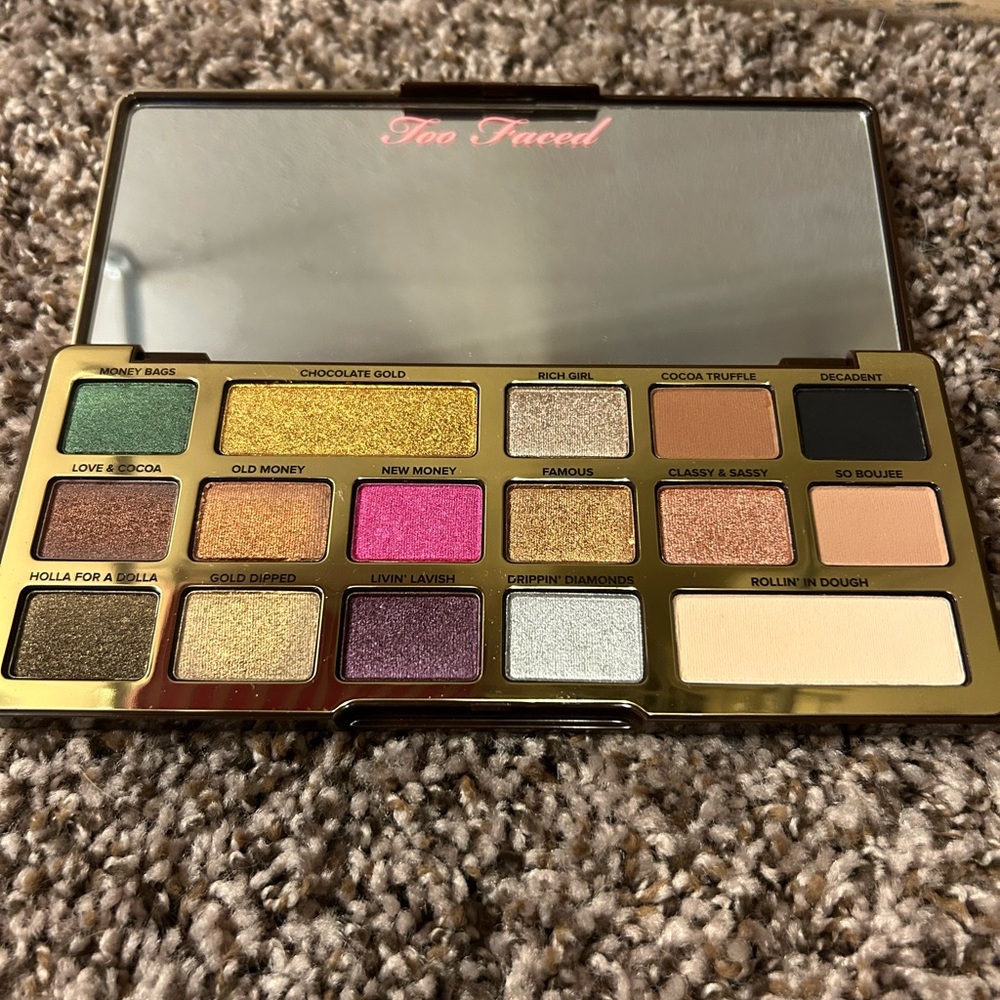 Too Faced Gold Chocolate Bar eyeshadow palette